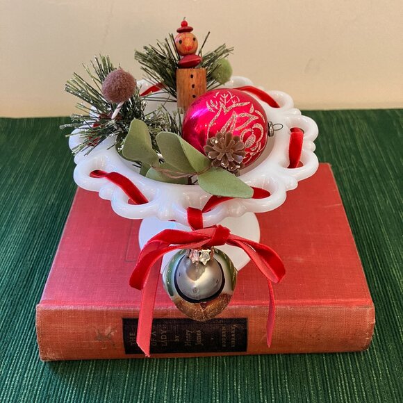 Vintage Christmas Tabletop Decor featuring Anchor Hocking Milk Glass Bowls x 3 - Picture 3 of 10